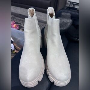 Women's Cream Ankle Boots